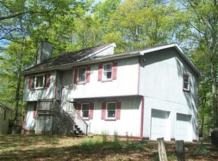 21 Hilltop Cir, East Stroudsburg, PA