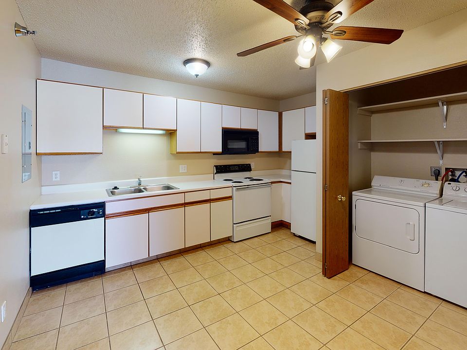 Alps Park Apartments 1800 Shaver St Rapid City SD Zillow   66b5aeda09bb29229a0fc53ffe7070df Cc Ft 960 