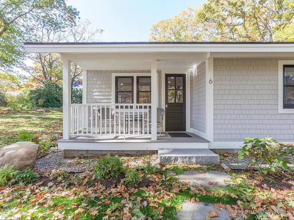 6 Perkins Ln