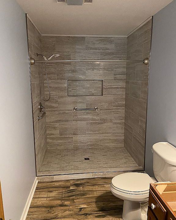 Master walkin shower
