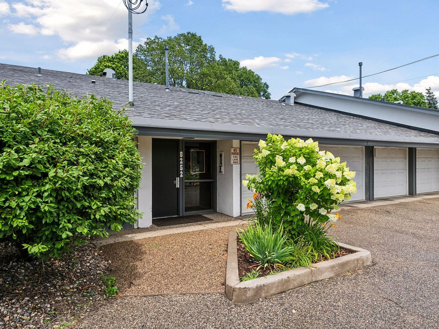 8252 Fremont Ave S APT A, Bloomington, MN 55420 | Zillow