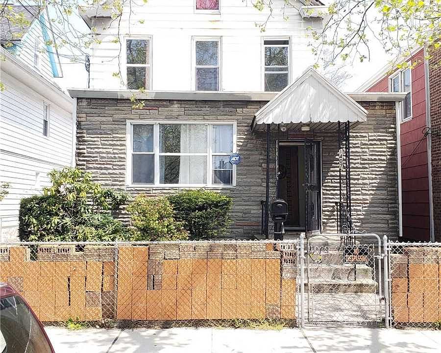 1st image of 1407 E 93rd St