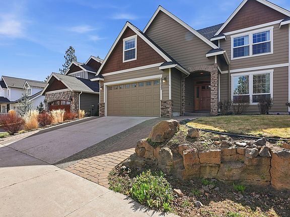 3rd image of 63027 Fresca St