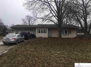 8803 Meadows Pkwy, Omaha, NE 68138