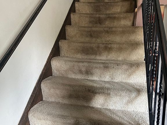 5th image of 22745 Valley Dr