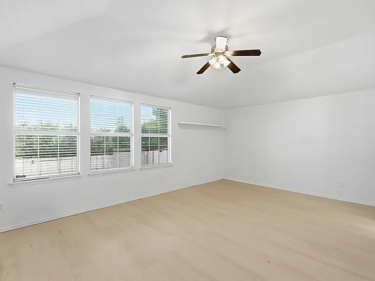 417 Niagara Falls Dr — Photo 19