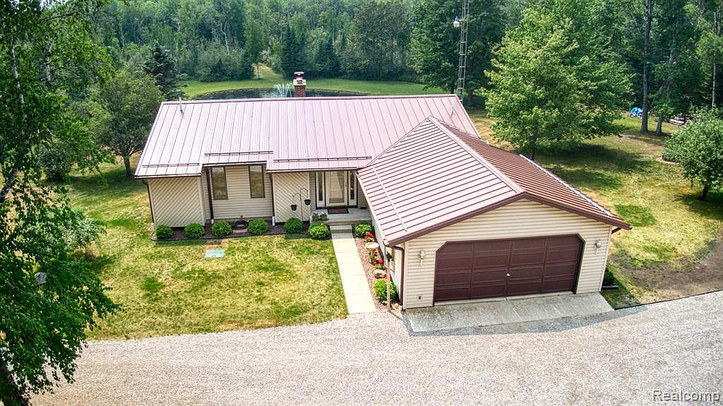 1365 N Lakeside Trl, Barton City, MI 48705 Zillow
