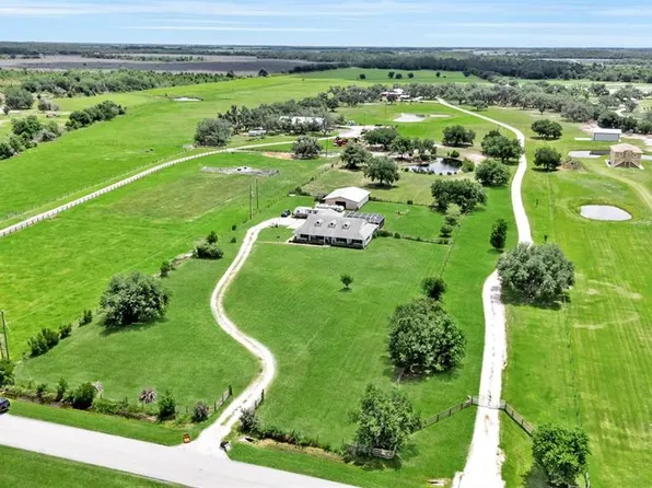 6925 Wauchula Rd, Myakka City, FL 34251
