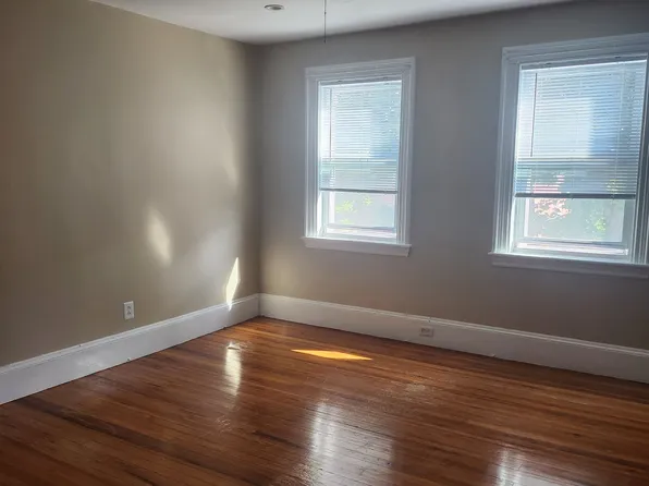 500 Main St #2, Stoneham, MA 02180