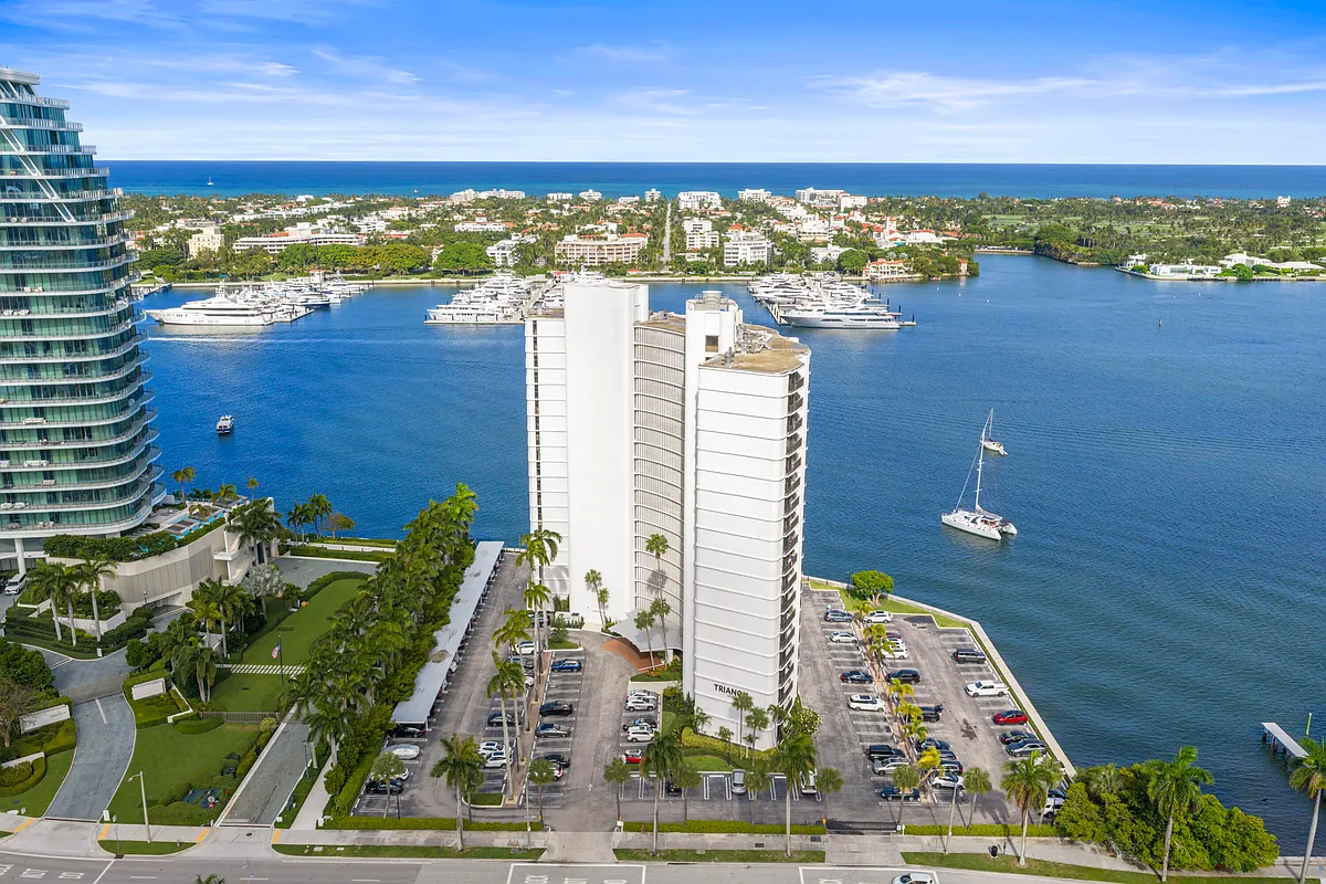 Building Photo - 1200 S Flagler Dr #1906