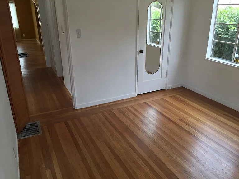 4438 Steele St — Photo 16