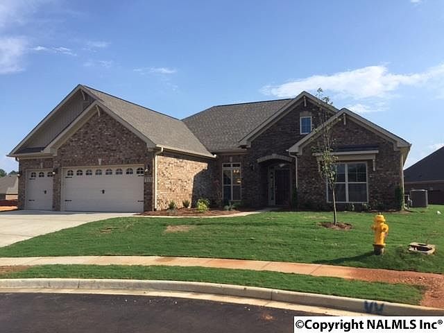 1st image of 515 Creek Bed Cir