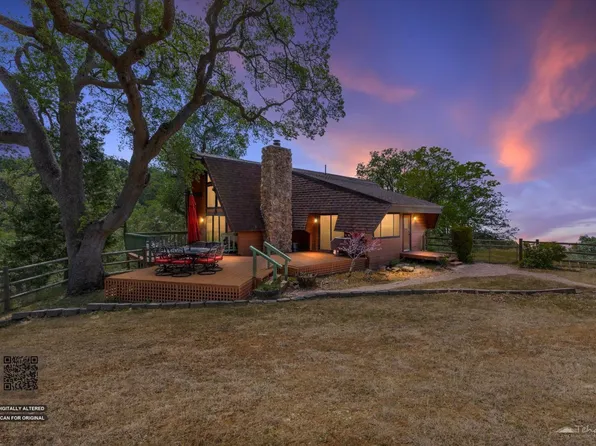 24300 Woodbine Ct, Tehachapi, CA 93561