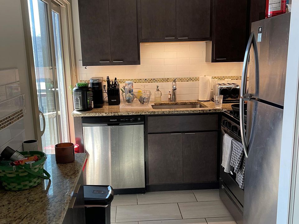 1st image of 12635 Larchmere Blvd #527051336