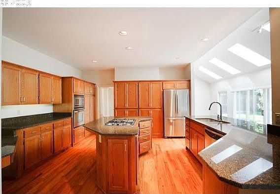 2nd image of 3793 Rosepark Dr