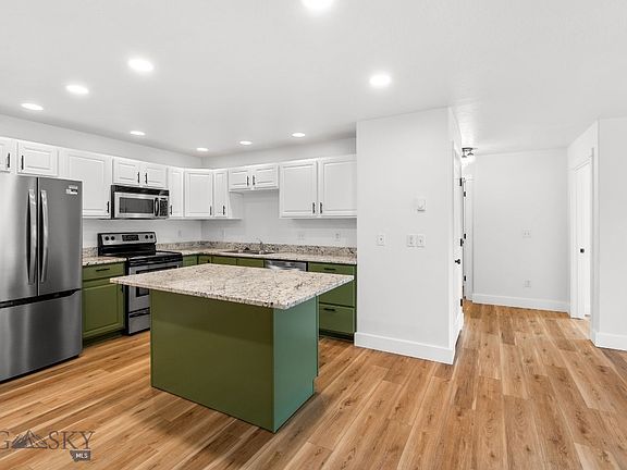 3rd image of 2220 Baxter Ln #4C