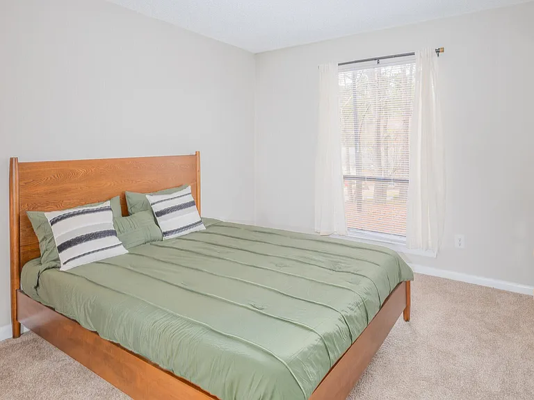 Peachtree Place — Photo 9