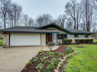 W201N11517 Oakview Ave, Germantown, WI 53022