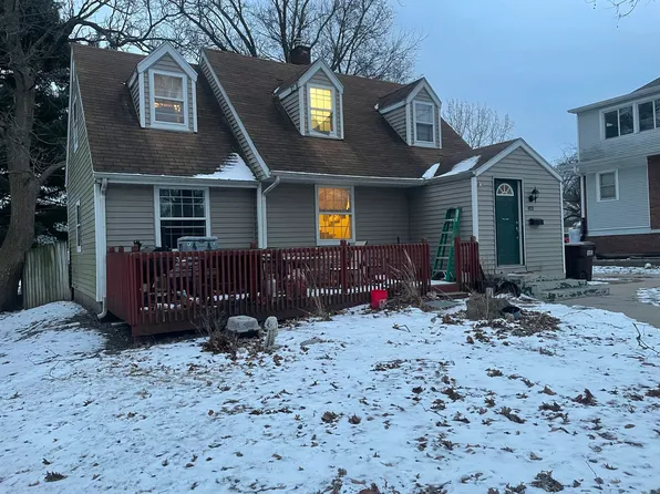 821 N 8th St, Rochelle, IL 61068