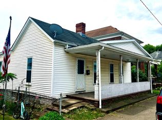 48 6th St, McMechen, WV 26040