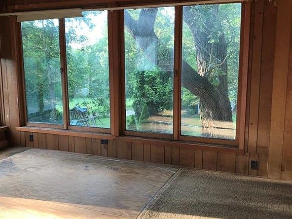 5th image of 1715 Bellevue Blvd N