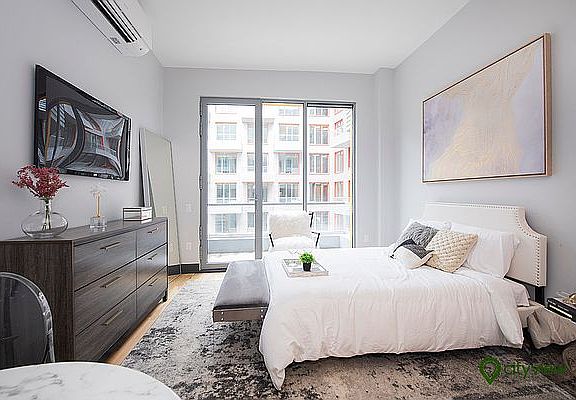 2nd image of 10 Montieth St APT 463