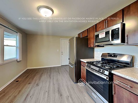 5th image of 800 S Cedarcrest Dr