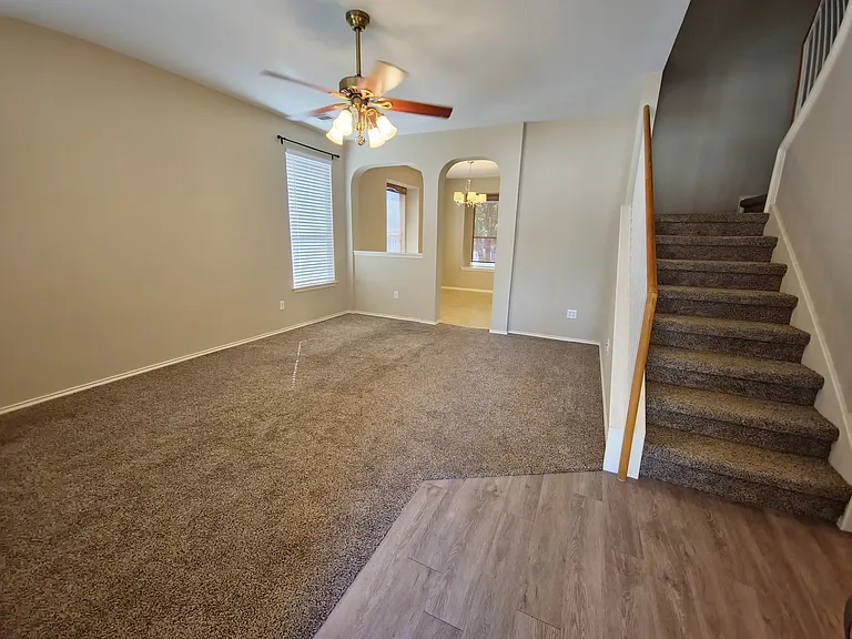 5661 Hartson — Photo 15