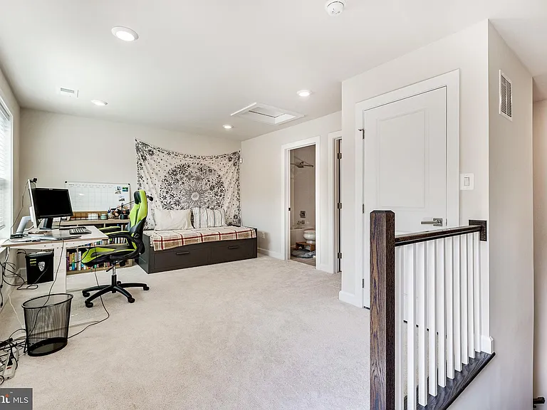 2335 Water Promenade Ave — Photo 48