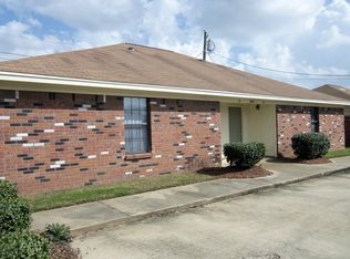 108 E Garrard Rd APT 300A, Starkville, MS 39759