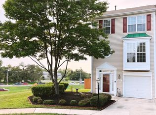 6315 Saint Timothys Ln, Centreville, VA 20121