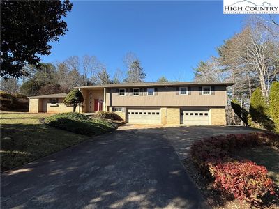 1824 Chrosaro Place, Lenoir, NC, 28645