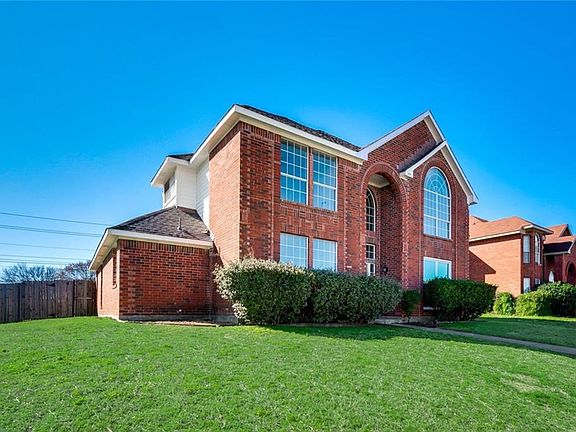 2nd image of 524 Saddle Head Dr
