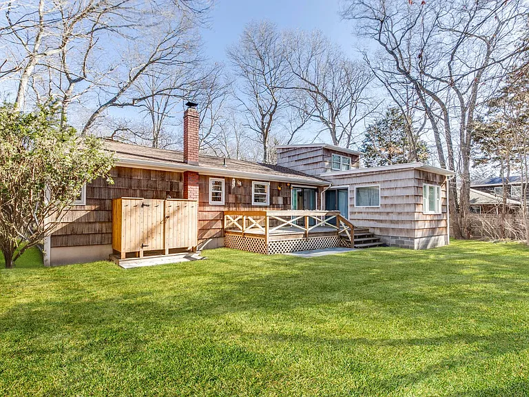 38 Woodbine Dr — Photo 14