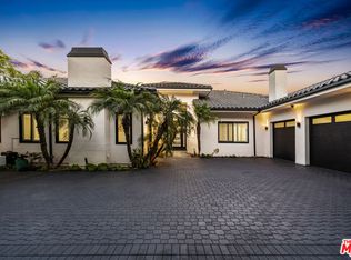 19034 Ashurst Ln, Tarzana, CA 91356