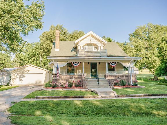 2nd image of 206 May St