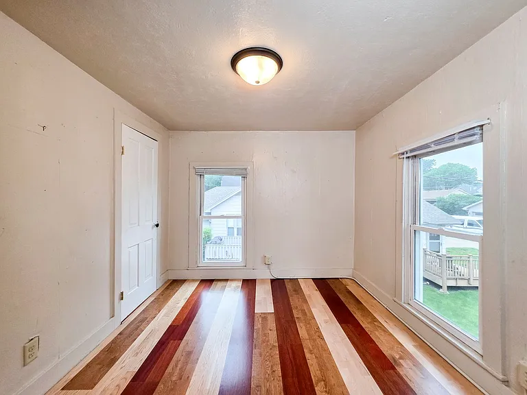 1208 Koenigstein Ave — Photo 10