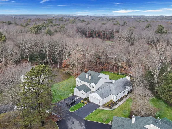 67 Fox Court #67, Manorville, NY 11949