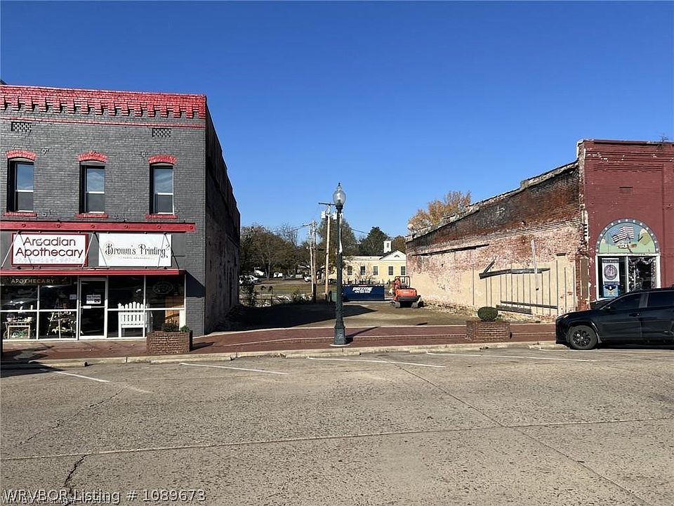 1st image of 27 W Main St