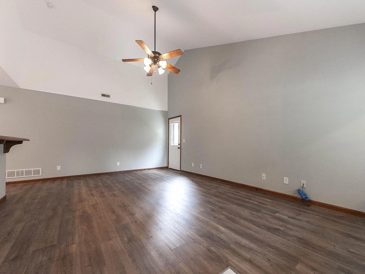 3 bed, 1400 sqft, $1,875 — Photo 4