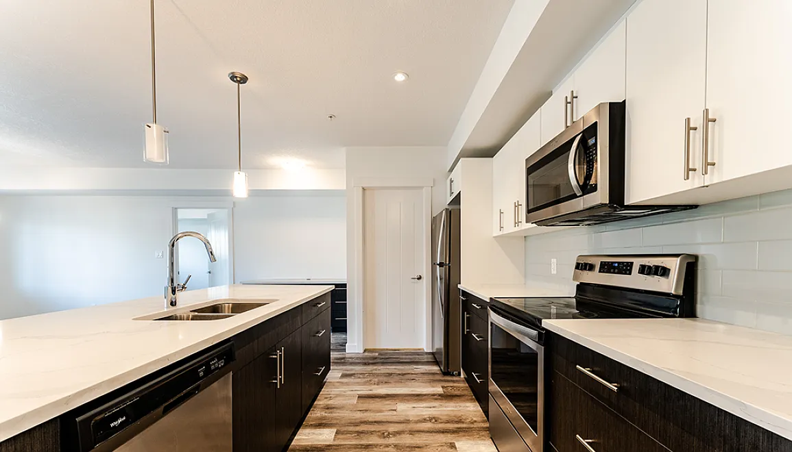 Nautical Luxury Suites at Summerside — Photo 3