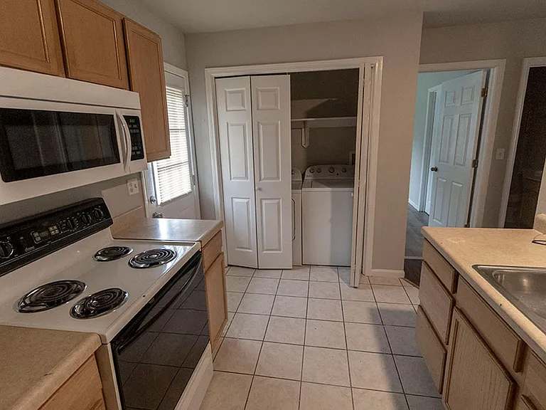 1601 Bold Ruler Ct — Photo 3