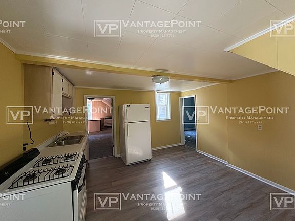 4th image of 1034 1/2 Josephine St