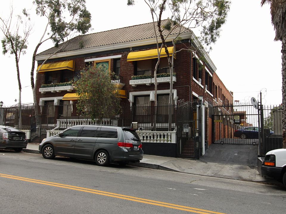 Building Photo 5