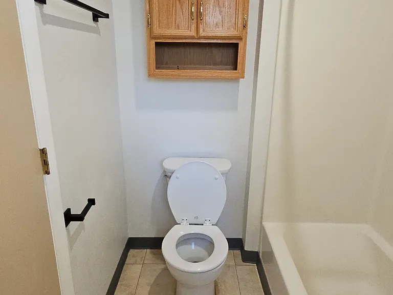 128 Rhea Ln — Photo 16