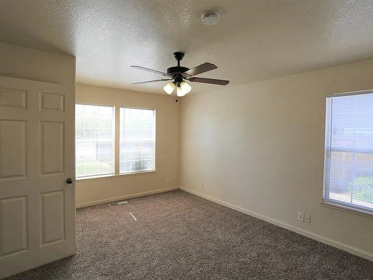 1613 Fig Ave #A — Photo 9