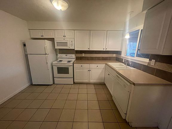 2nd image of 1619 W 5th Ave #B