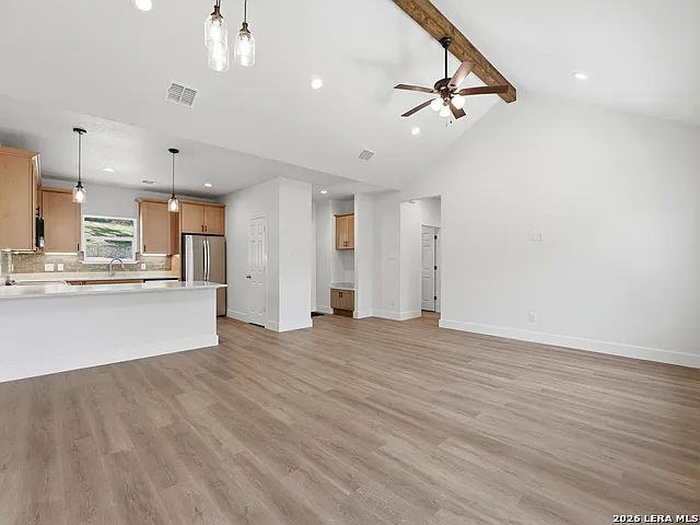 609 Elm St — Photo 8