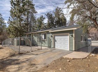 468 Sunset Ln, Sugarloaf, CA 92386