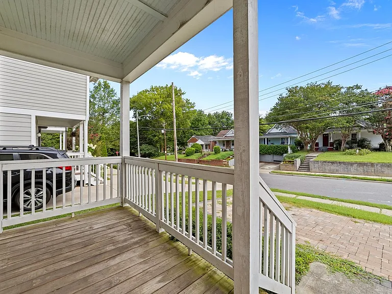 536 E Lenoir St — Photo 31
